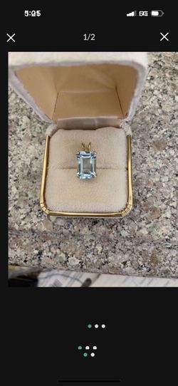 14k gold blue topaz pendant