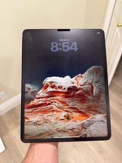 iPad Pro 12.9” M1 256GB (5th Gen) + Apple Pencil 2