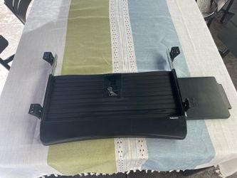 Keyboard tray