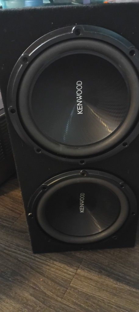2 12in  Kenwood Subs