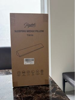 Sleeping wedge pillow / twin