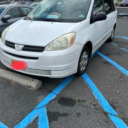 2004 Toyota Sienna