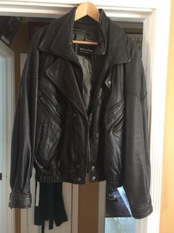 Men’s large leather jacket with removable winter lining