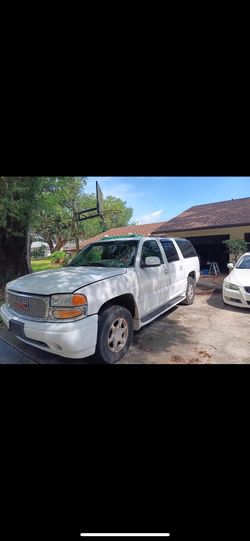 2002 GMC Yukon XL