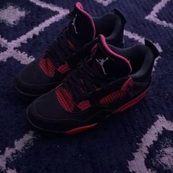 Jordan 4s Red Thunder Size 11