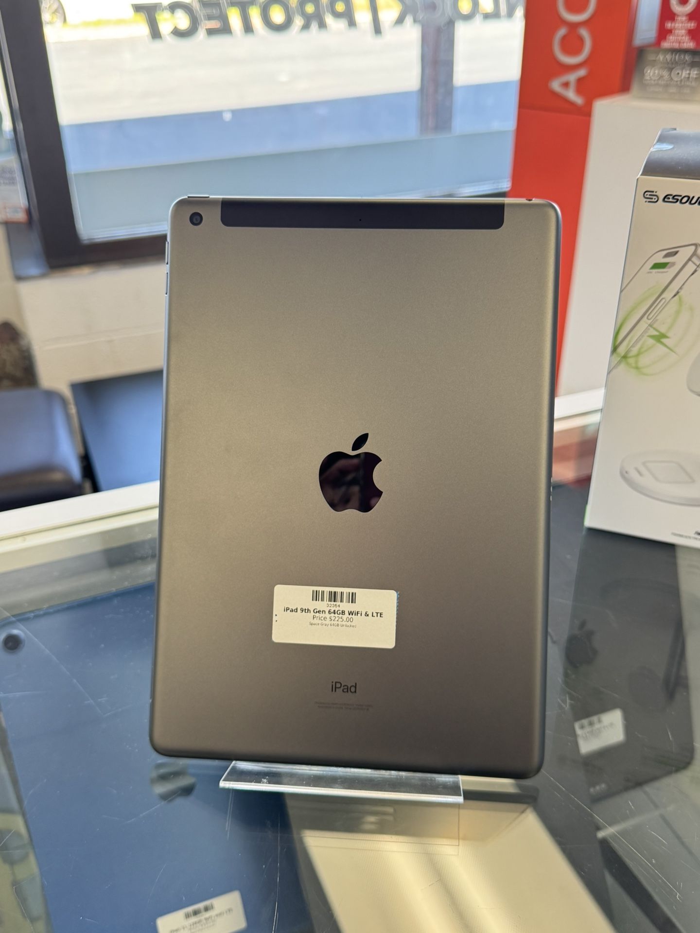 iPad 9th Generation 64GB WiFi & LTE 