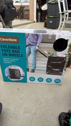 NEW CleverMade Foldable Tote Bag on Wheels