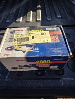 Chicago pneumatic 2000 pound wench new in box