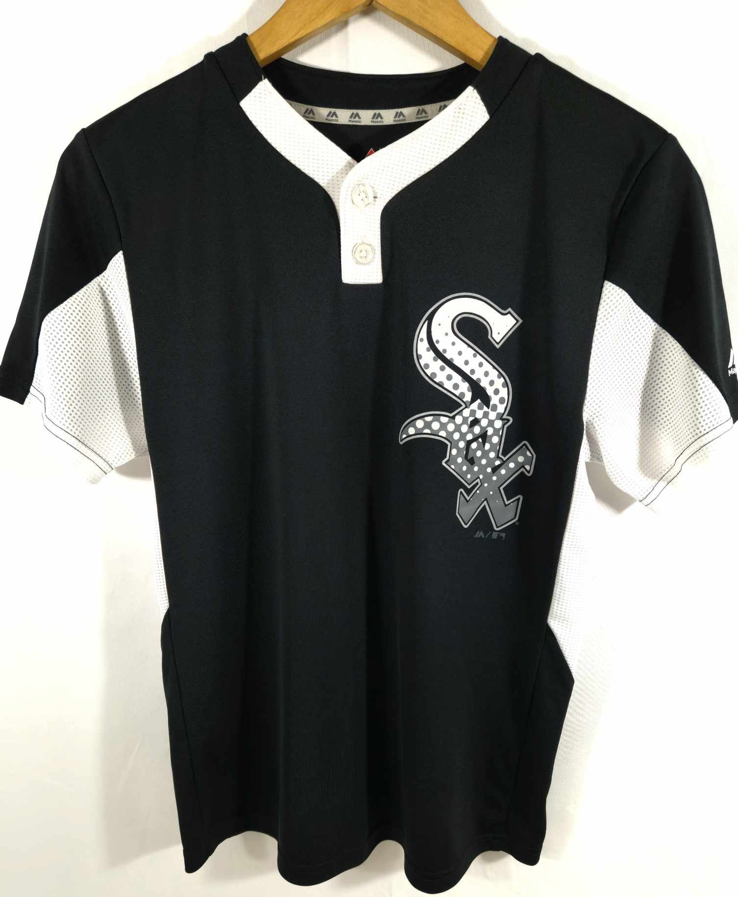 MLB Chicago White Soxs Majestic (Youth Shirt Size:LARGE) CoolBase