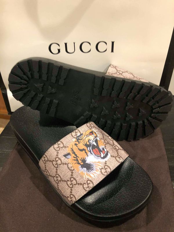 Brand new gucci men slides size 8 9 10 11 for Sale in Hollywood, FL ...