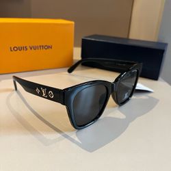 New designer shades with box