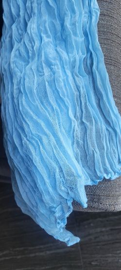 8 Baby Blue table runners