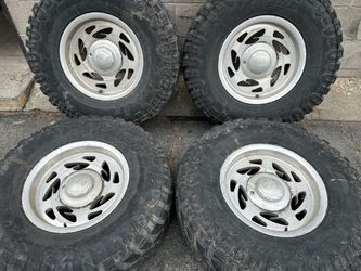 Weld Scorpio 6 lug 16x8 inch wheels. Chevy, Toyota, Nissan, more -
