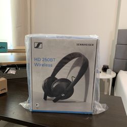 Bluetooth Headset And Microphone - New