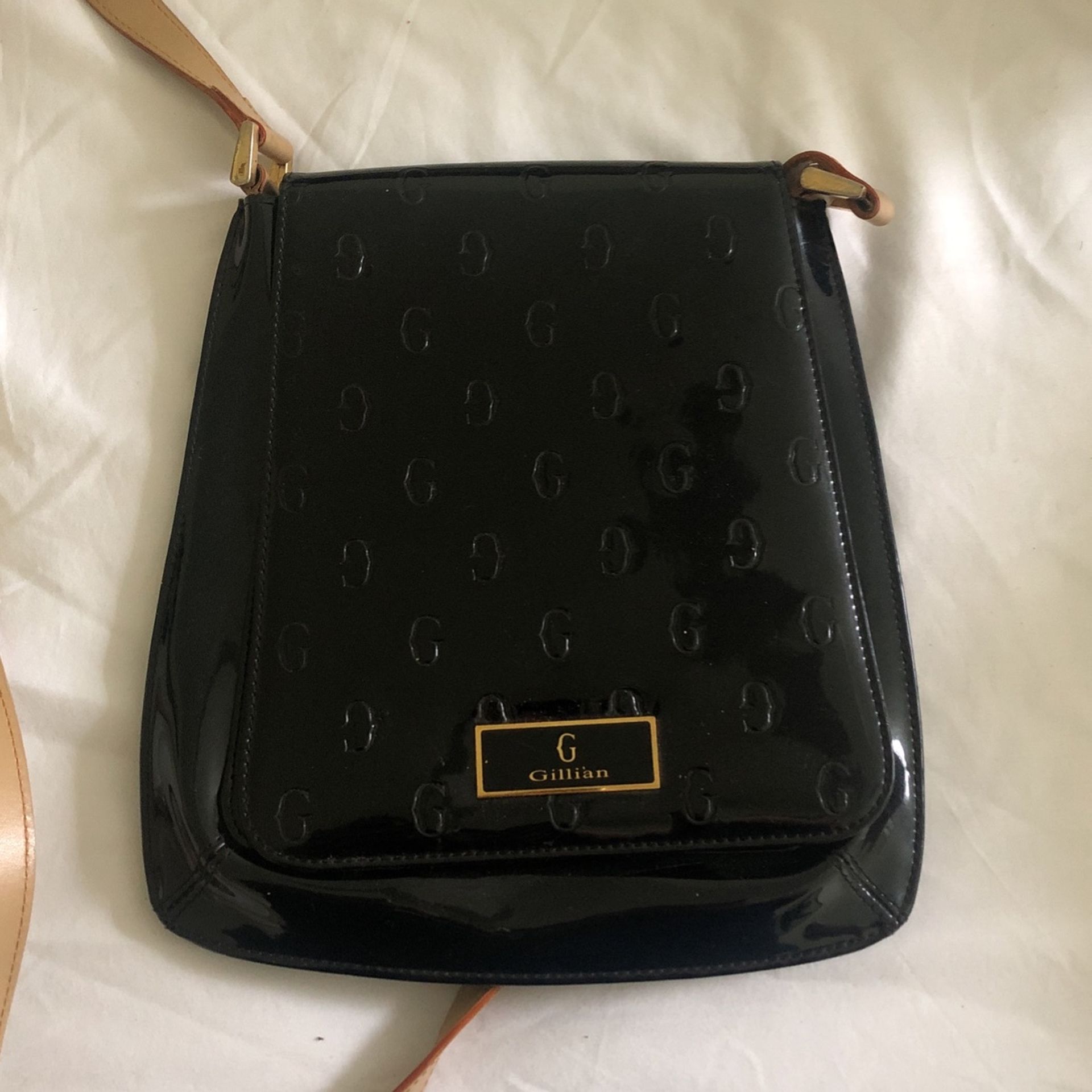 Gillian Crossbody Bag