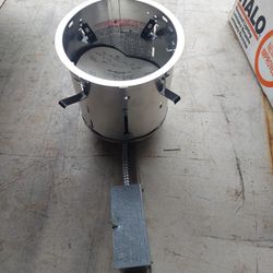 There is 11 brand new reset lighting. $30 for everything.