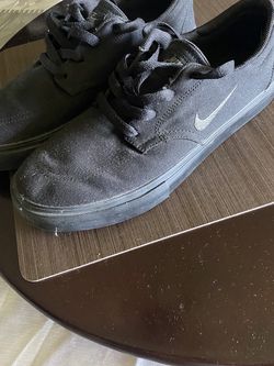 Black Nike SB Sz 9.5