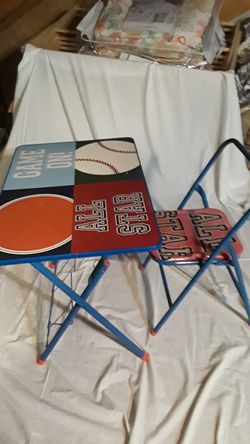 Kids table and chair