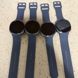 Lots Of 4 Samsung Watch 8