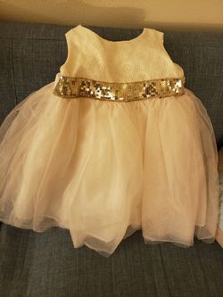 Holliday's dress size 4T