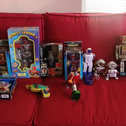 12 Piece Lot Space Robot And Space Gun Collection Entire Lot See Our Other Great Vintage Jewelry Art Sports Hot Wheels Star wars  Collectibles Now Pos