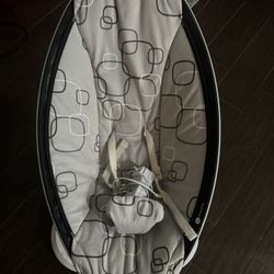 4moms MamaRoo Multi-Motion Bluetooth Baby Swing – Grey, 5 Motions, Used