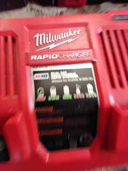 Milwaukee dual rapid charge