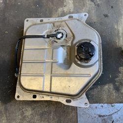 Rokus Stock Gas Tank