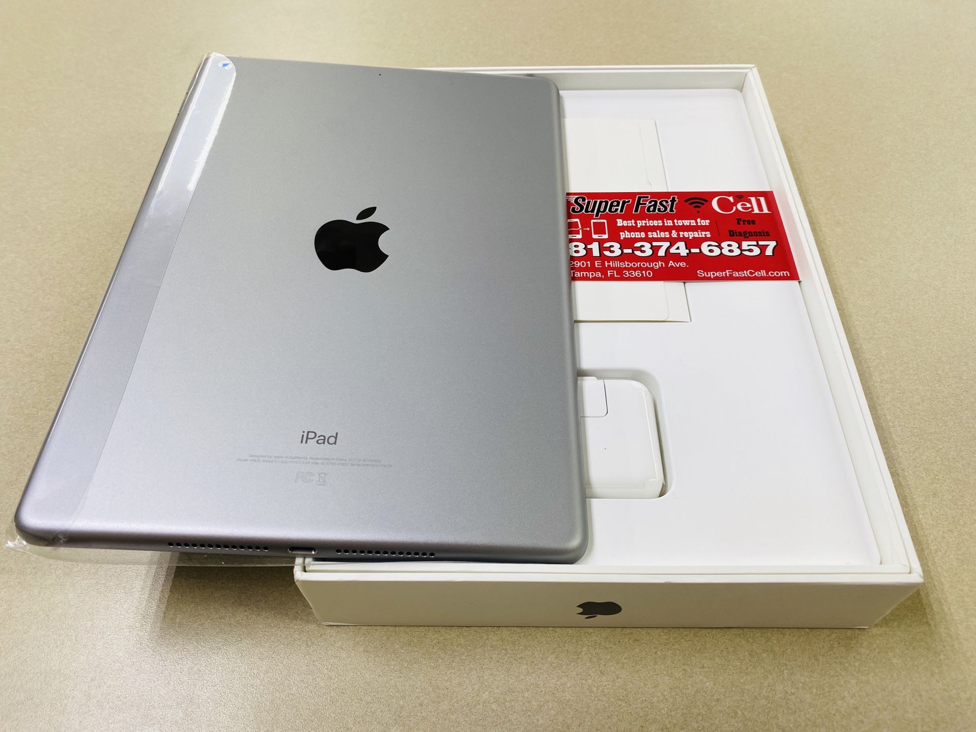 📲🔥iPad 5th gen 32Gb factory unlocked with warranty