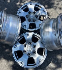 Toyota 16 inch Rims