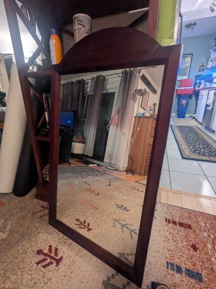 Mohagany Hanging Mirror