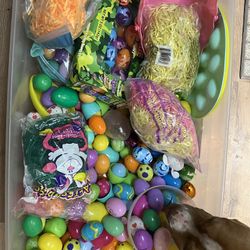 Huge Lot Of Easter Eggs, Etc