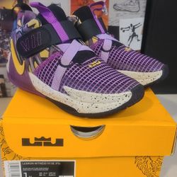  NIKE LEBRON WITNESS 7 LAKER'S GRAFFITI' SNEAKERS FD0210-001-SIZE 1 Youth 