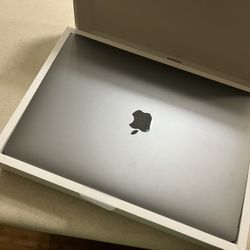 MacBook Air 13.3" Laptop 