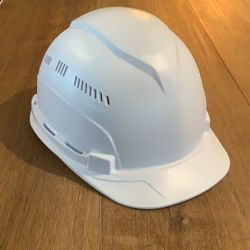 Ergodyne Vented Hard Hat Cap Style White Ratchet Suspension