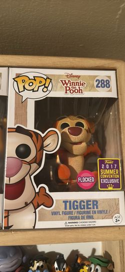 Flocked Tigger Funko Pop 2017 Summer Convention Exclusive