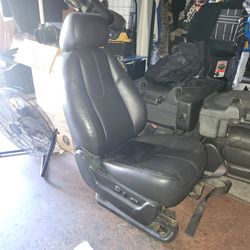 Chevy tahoe seats 07-13