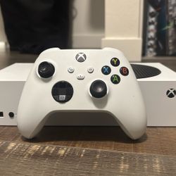 Xbox Series S Full Bundle(partly Used)