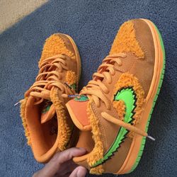 Nike SB Dunk Low “Grateful Dead Bears” Orange 