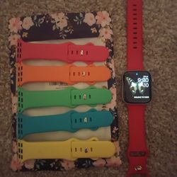 Apple Watch Series 5 ~ 44mm with 5 Additional Accessories 