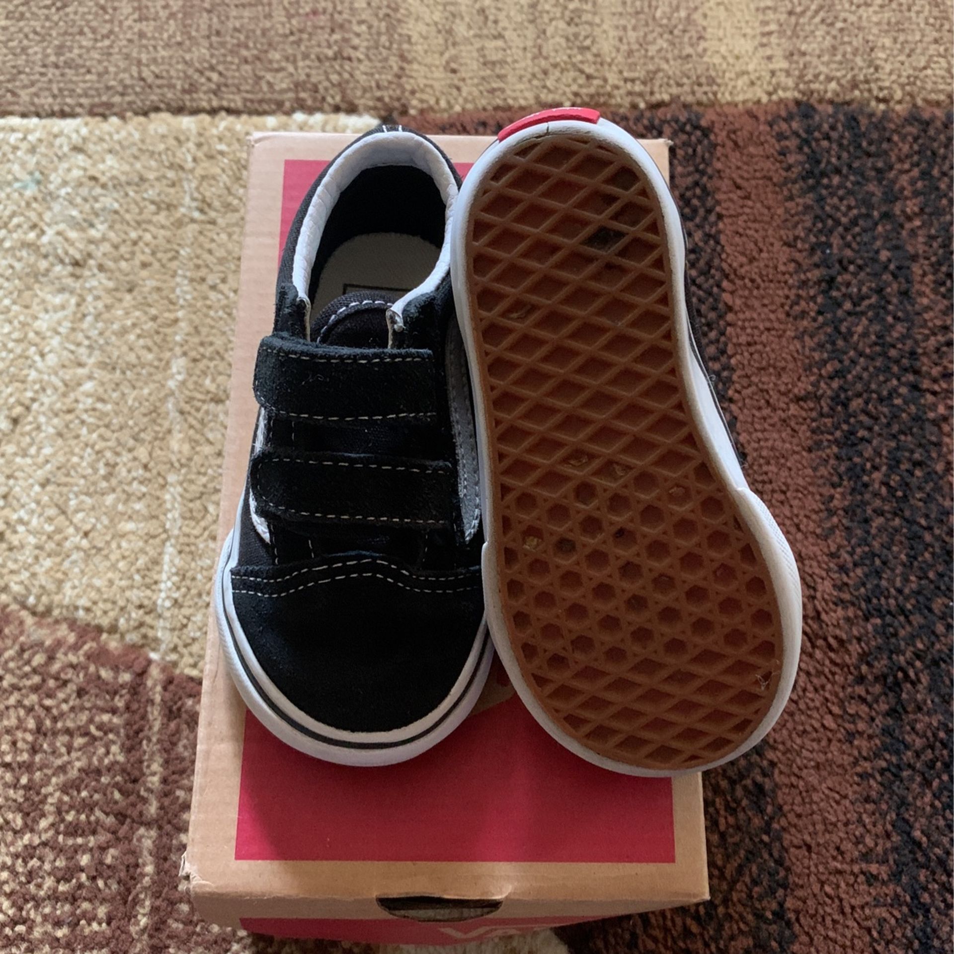 Vans For Kids  Pretty Clean   In Good Condition 