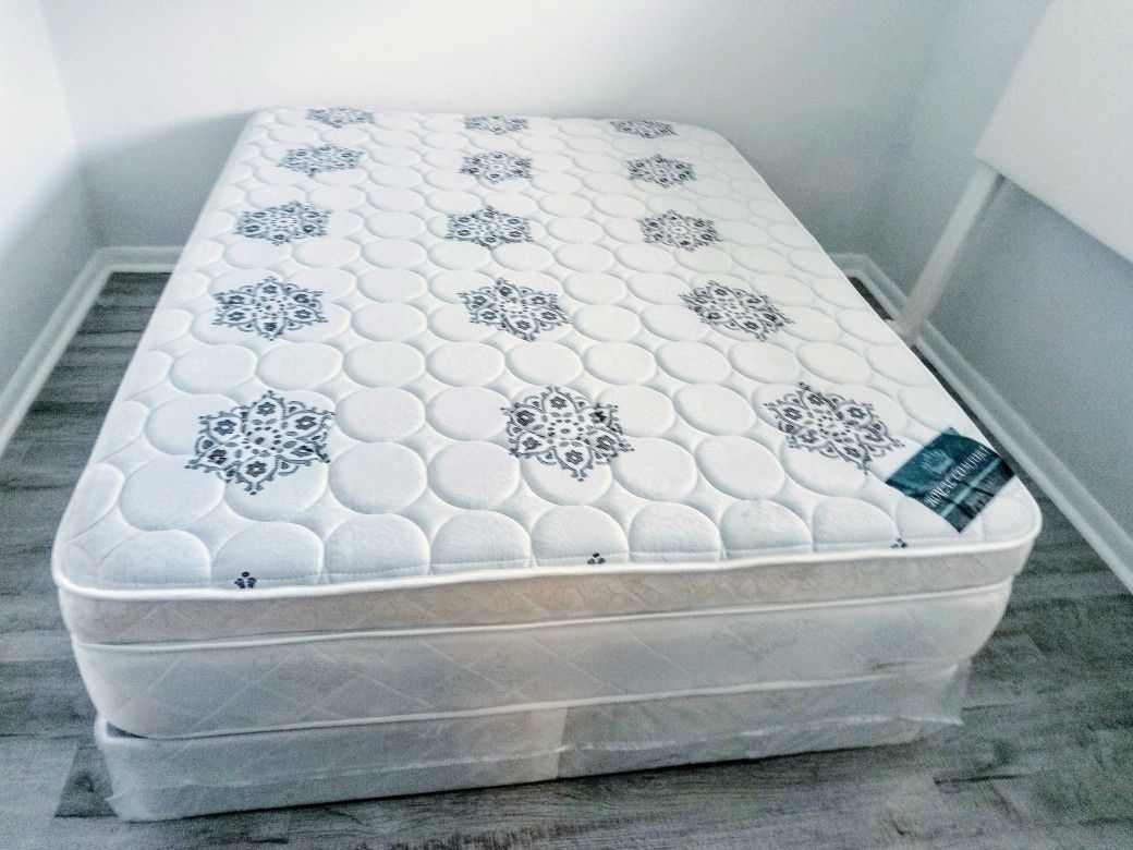 $200 Queen Pillow Top Mattress Only Brand New Free Delivery Same Day
