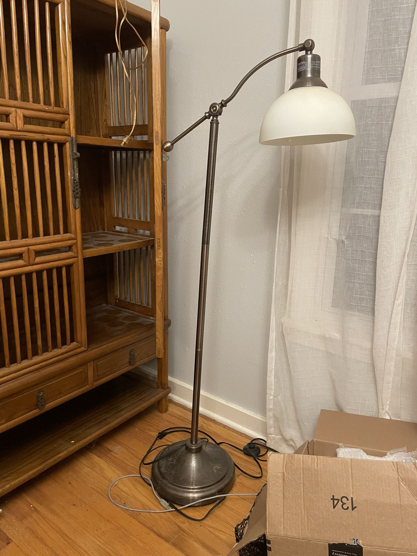 Floor lamp
