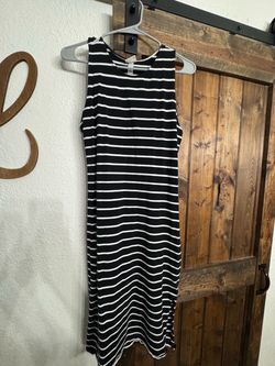 Black & white stripe dress size M