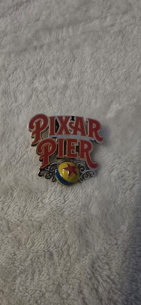 Disney Pins Pixar Pier