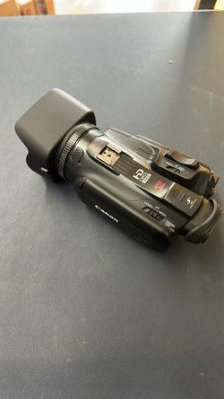 Canon HF G30 Video Camera