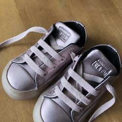 Converse Girls sneakers - size 6