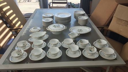 RC Nippon TOKI kaisha 85 pcs antique porcelain in very good condition asking 300