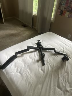 Triple Monitor Mount