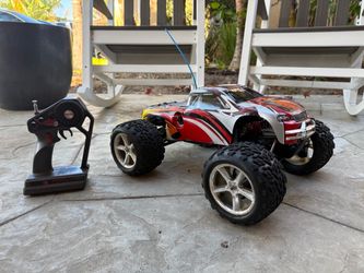 Traxxas Nitro Revo rc Truck
